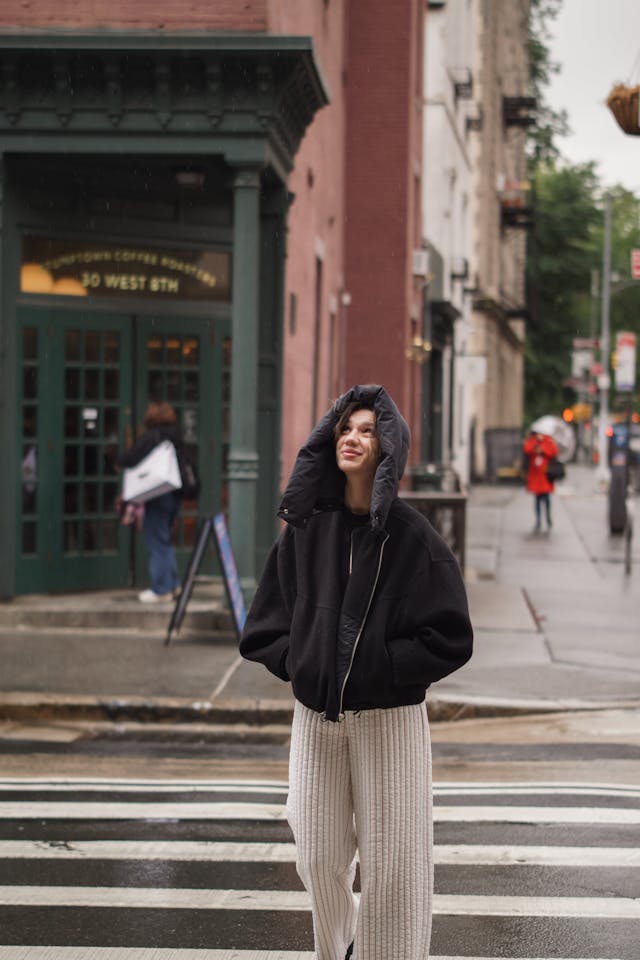 Cityscape Mockneck Bottom